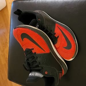 FINAL PRICE CUT Red and black nikes